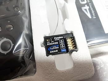 Amazon.co.jp: Futaba 4GRS 2.4GHz 2 Stick R304SB TFHSS